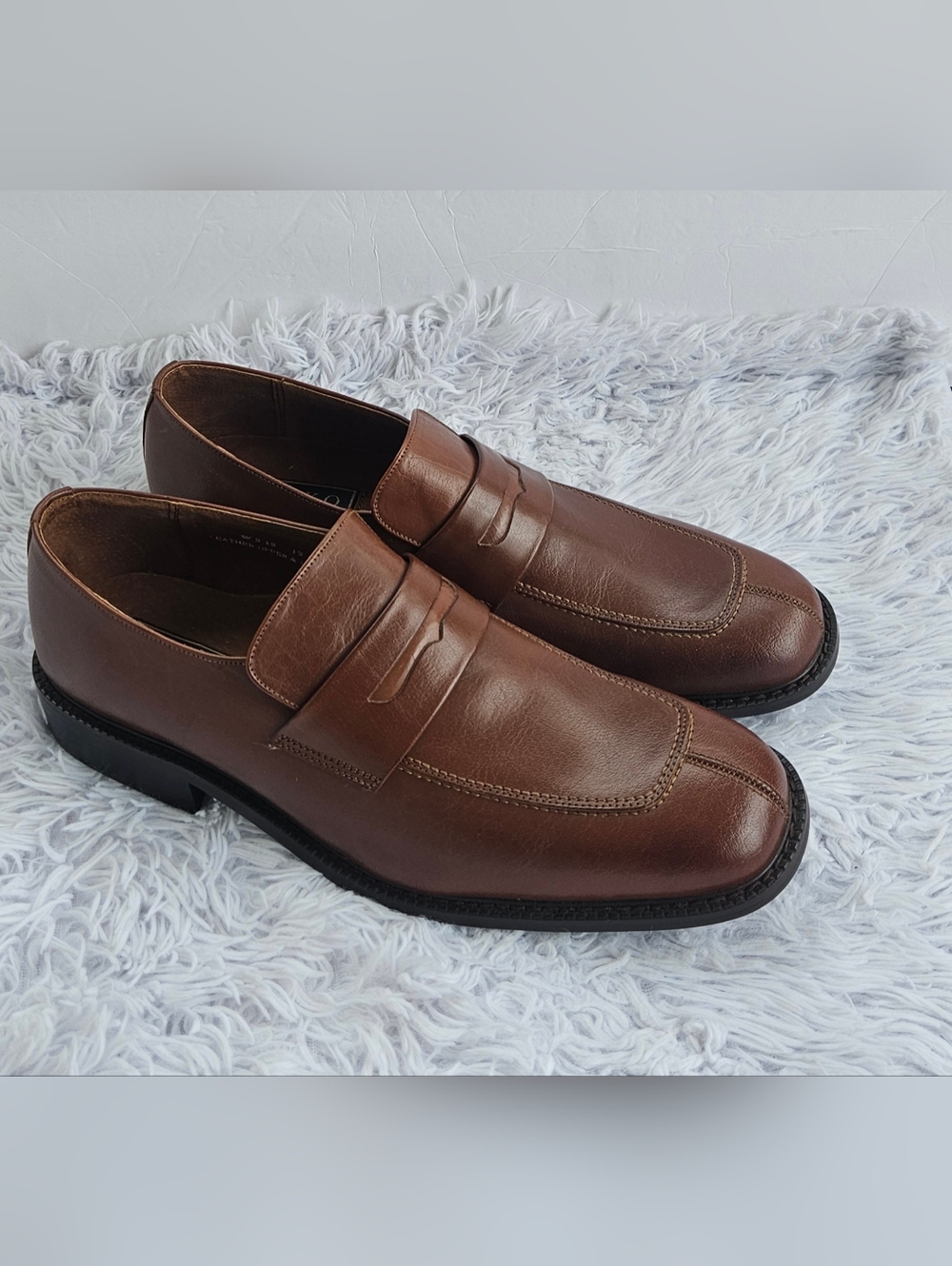 Veeko Brown Leather Loafers Men’s Size 12 Classic Slip-On Dress Shoes